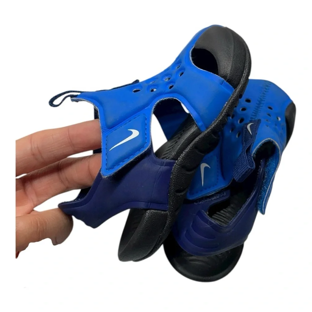 Nike Kids Blue and Navy Open-Toe Sandals